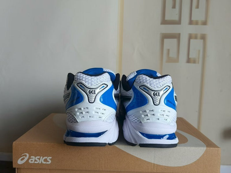 ASICS GEL-KAYANO 14 Sneakers