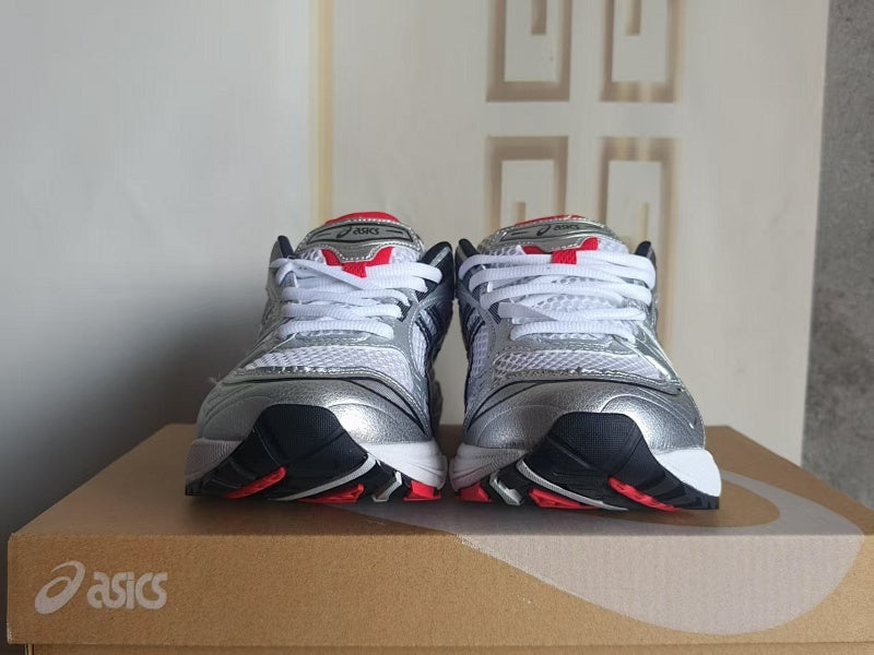 ASICS GEL-KAYANO 14 Sneakers