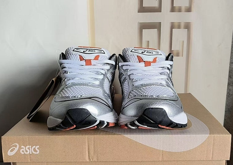 ASICS GEL-KAYANO 14 Sneakers