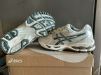 ASICS GEL-KAYANO 14 Sneakers