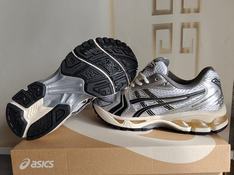 ASICS GEL-KAYANO 14 Sneakers