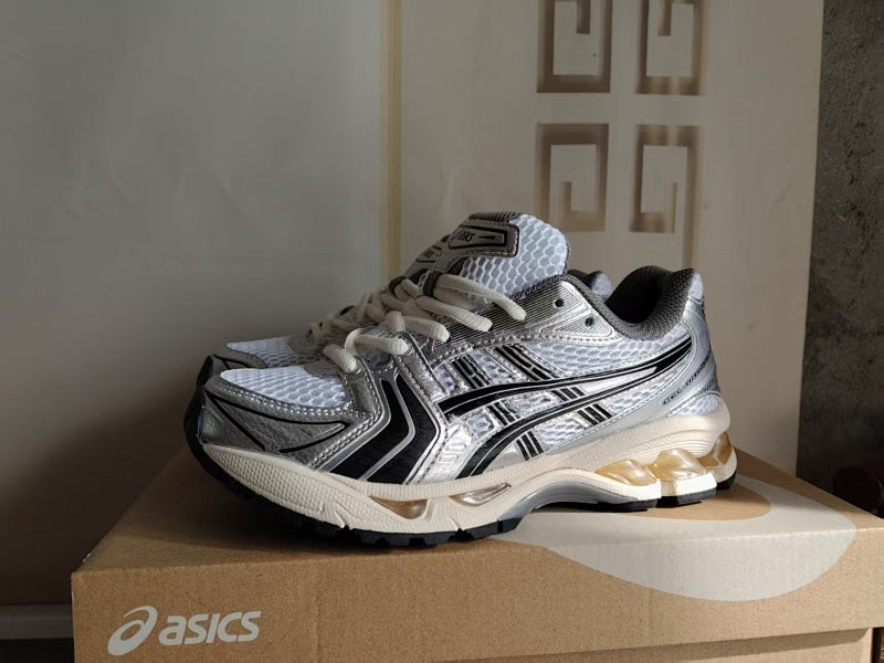 ASICS GEL-KAYANO 14 Sneakers