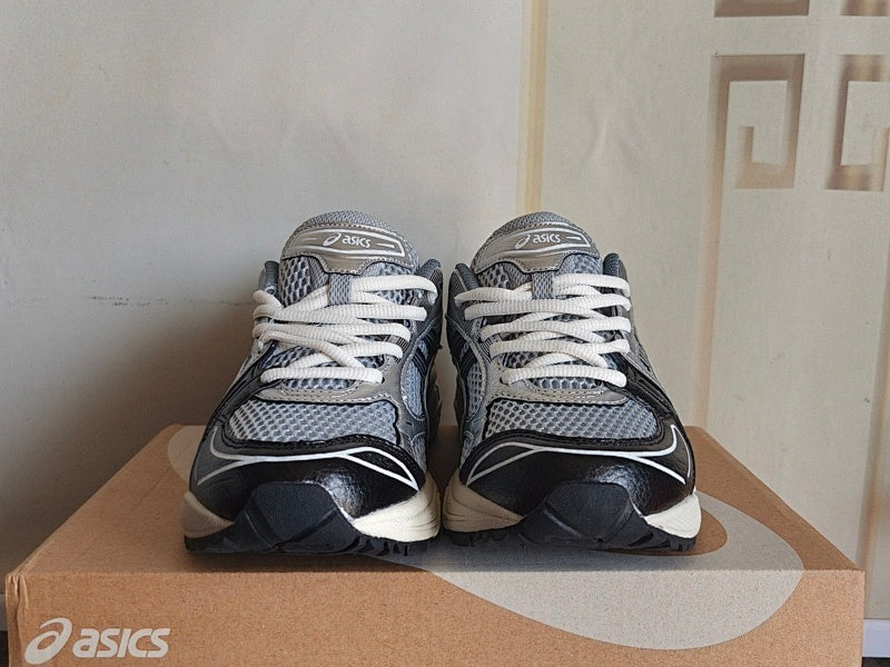 ASICS GEL-KAYANO 14 Sneakers