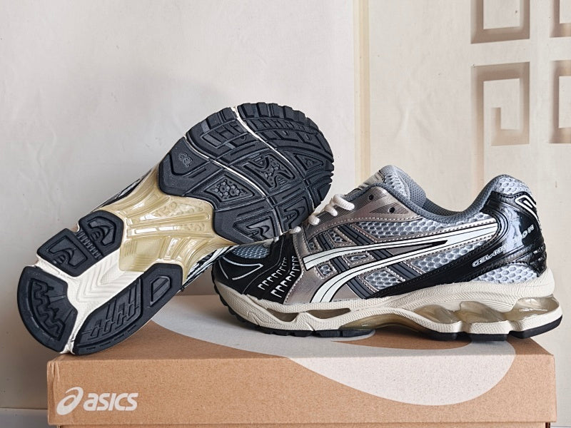 ASICS GEL-KAYANO 14 Sneakers