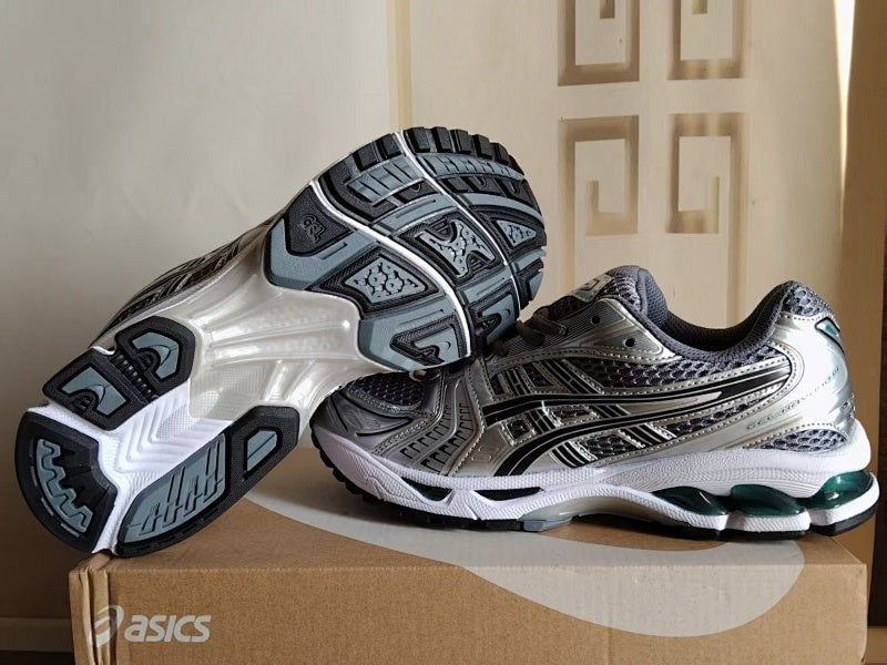 ASICS GEL-KAYANO 14 Sneakers