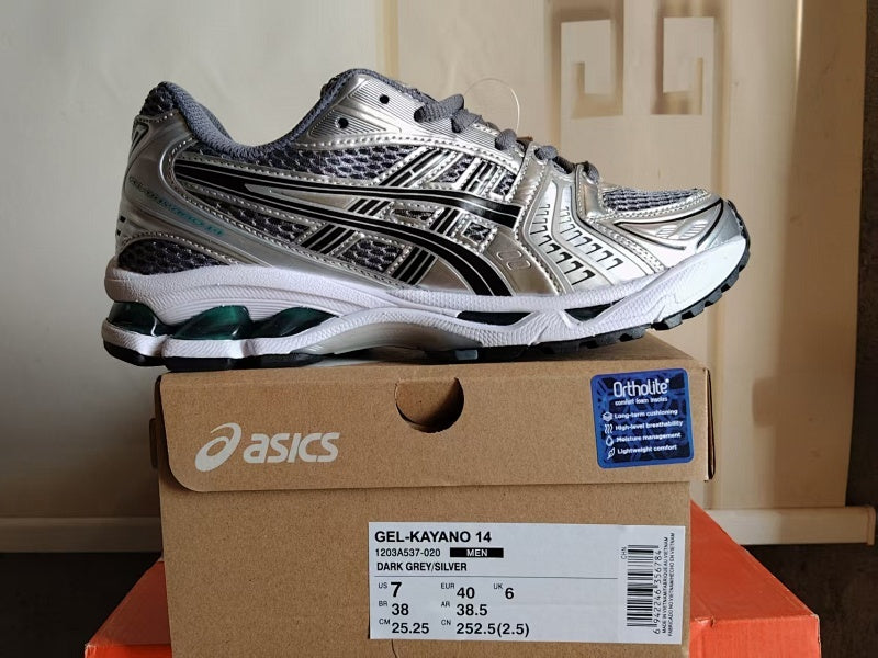 ASICS GEL-KAYANO 14 Sneakers