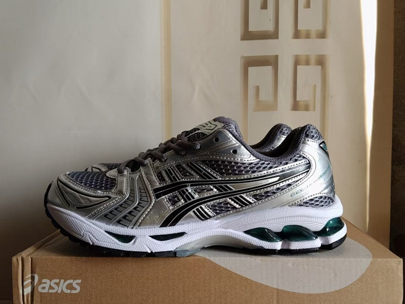 ASICS GEL-KAYANO 14 Sneakers