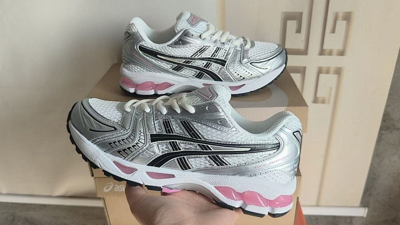 ASICS GEL-KAYANO 14 Sneakers