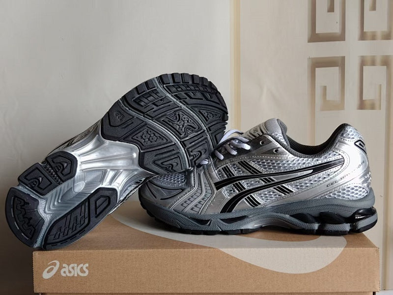ASICS GEL-KAYANO 14 Sneakers