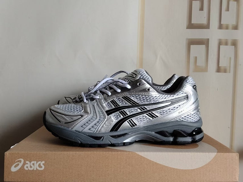 ASICS GEL-KAYANO 14 Sneakers