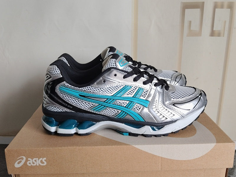 ASICS GEL-KAYANO 14 Sneakers