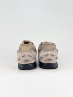 New Balance 204L Sneakers