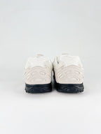 New Balance 204L Sneakers