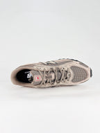 New Balance 204L Sneakers