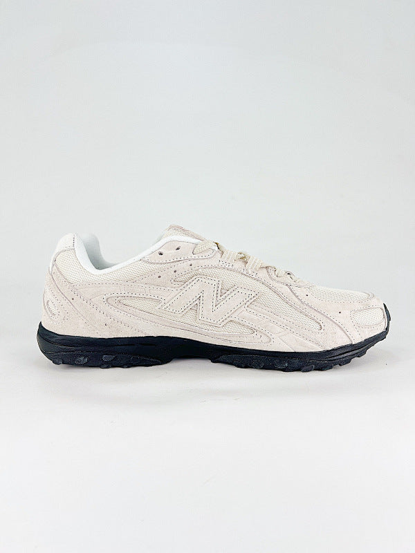 New Balance 204L Sneakers