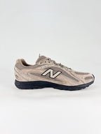 New Balance 204L Sneakers