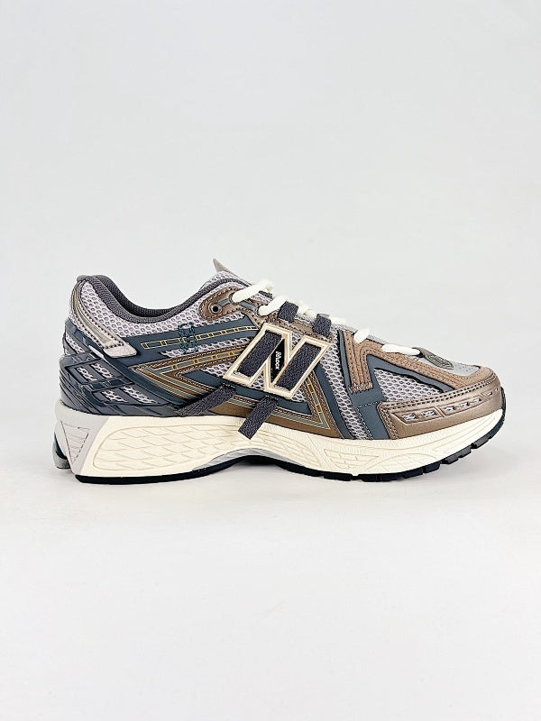 New Balance M1906R Sneakers
