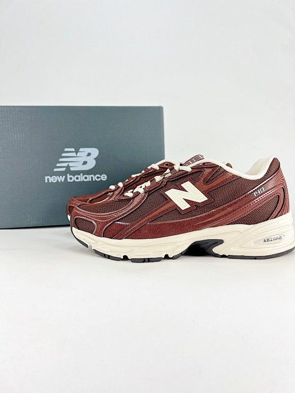 New Balance 740 Sneakers
