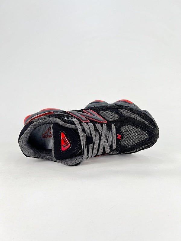 New Balance 9060 Sneakers