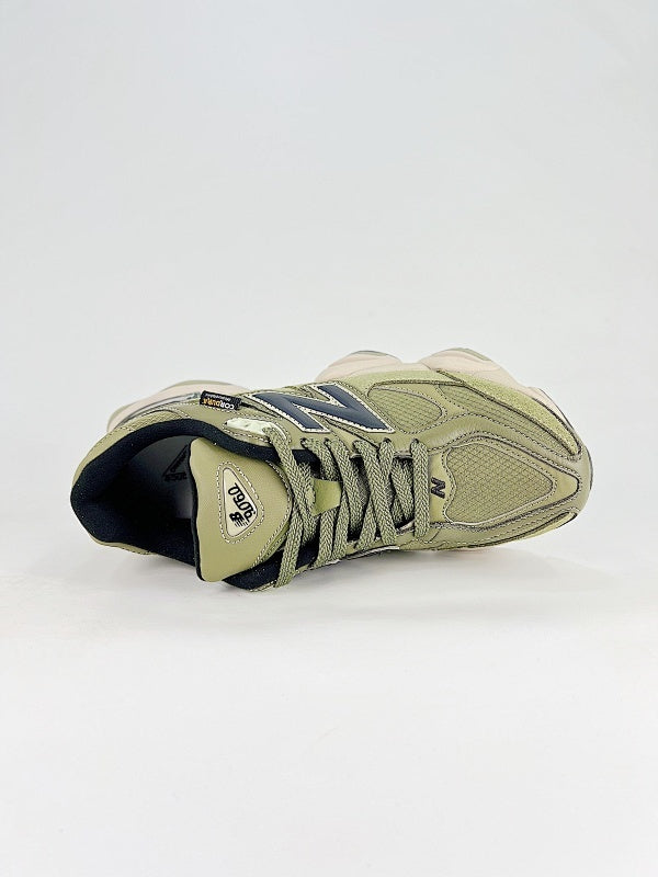 New Balance 9060 Sneakers