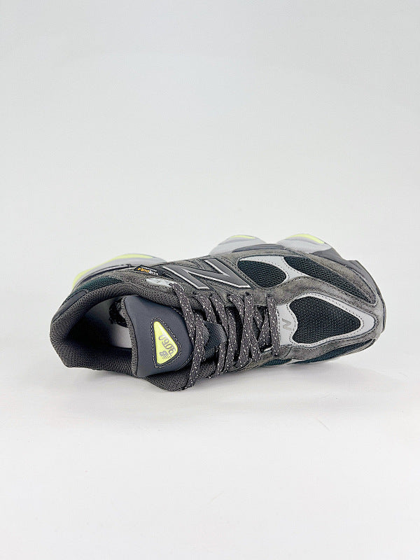 New Balance 9060 Sneakers