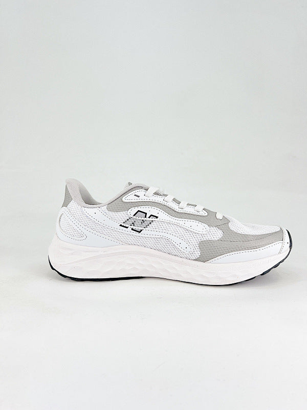 New Balance Fresh Foam v4 Sneakers