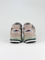 New Balance 2002R Sneakers